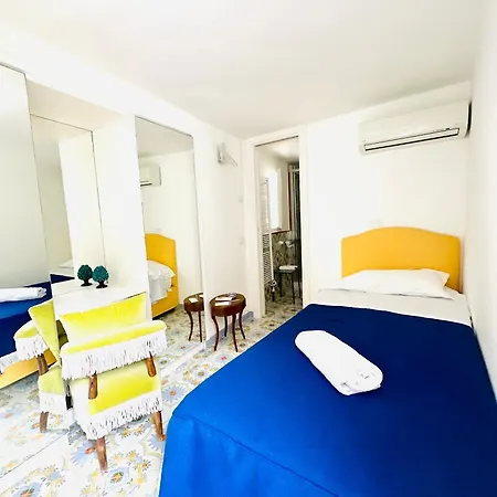 I Tre Soli Apartments By Caprirooms Exterior foto